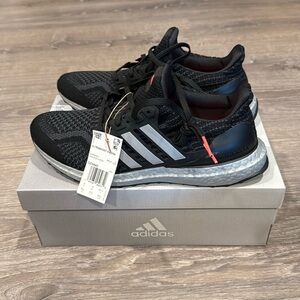 Adidas Ultra Boost 5.0 DNA NWT